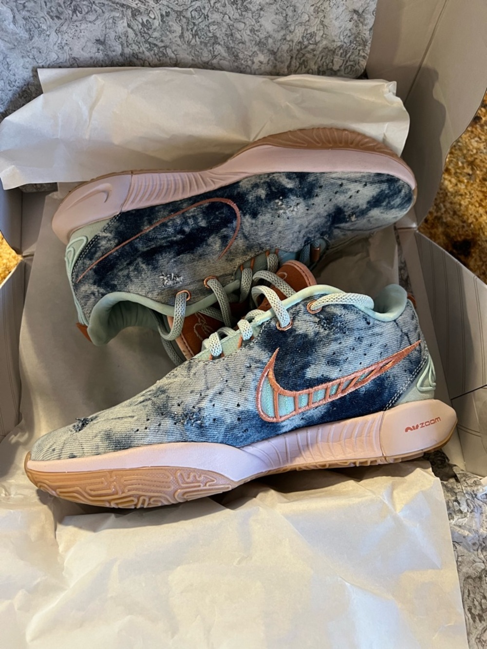 Nike Tie-Dye Blue & Pink Low-Top Sneakers Size 8 and women Size 9.5